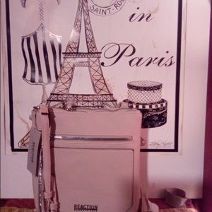 Small  Kennet Cole bag